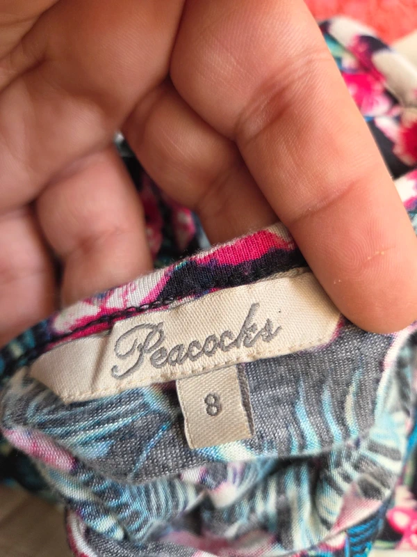 Peacocks size 8 label inside collar